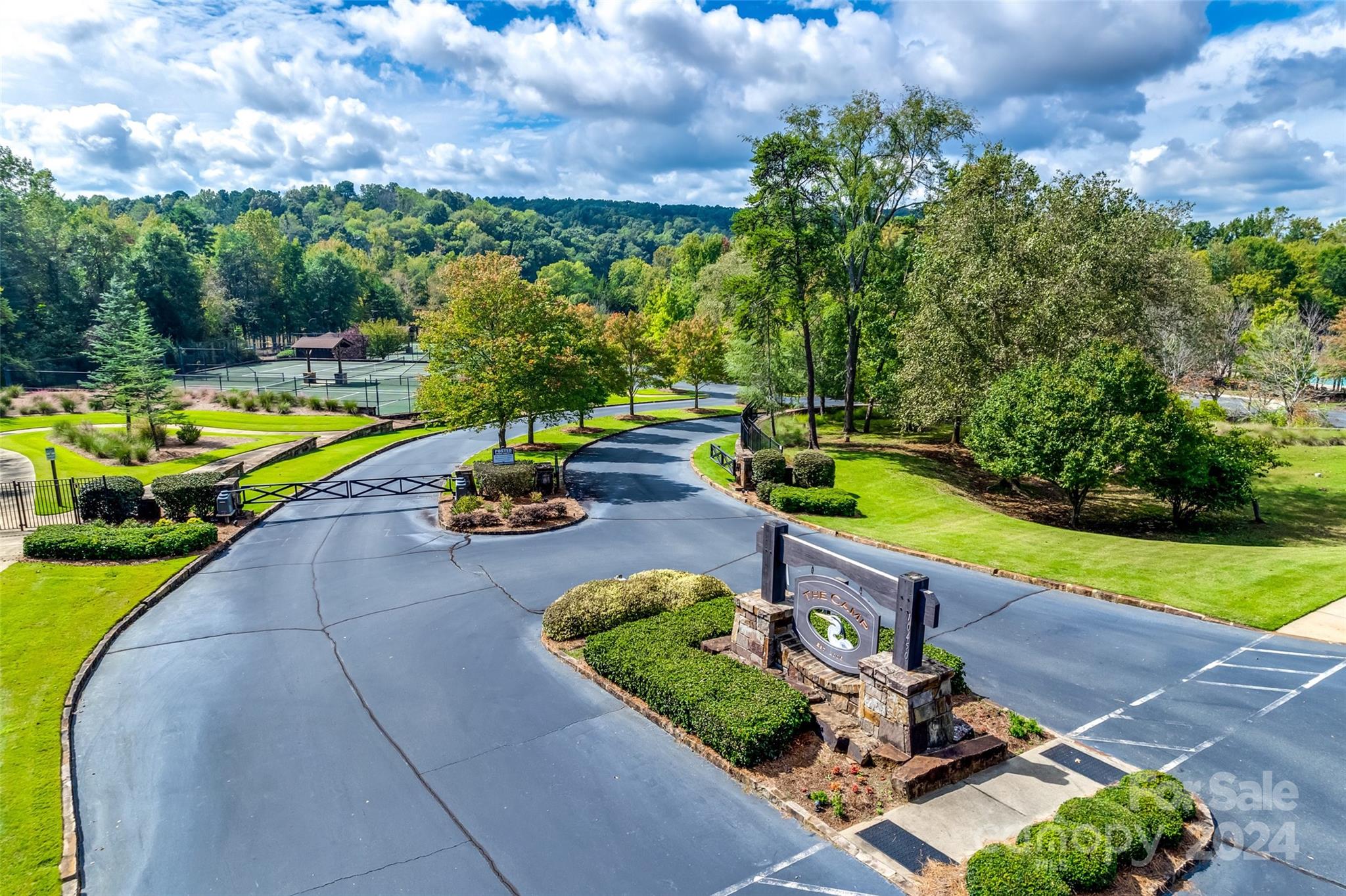 9125 Island Point Road Charlotte, NC 28278 - Photo 5 of 10 Gallery Image 5
