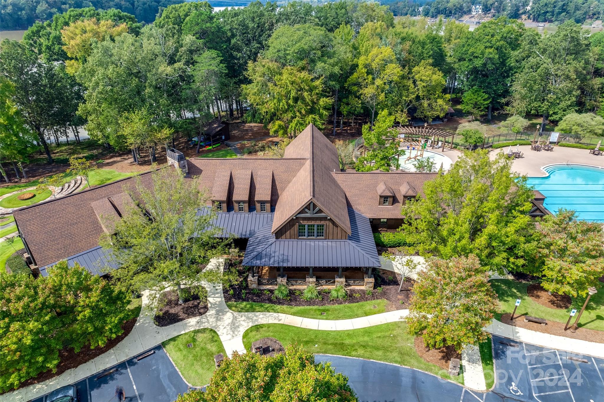 9125 Island Point Road Charlotte, NC 28278 - Photo 6 of 10 Gallery Image 6