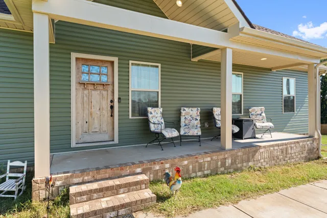 $325,000 | 2838 Wixtown Road, Westmoreland, TN 37186