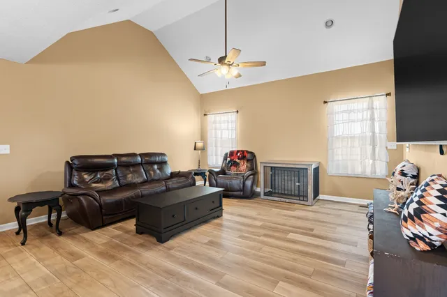 $325,000 | 2838 Wixtown Road, Westmoreland, TN 37186