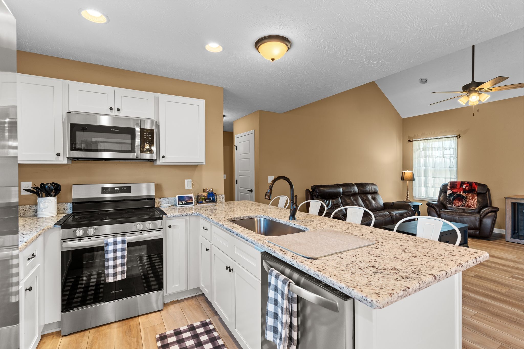 2838 Wixtown Road Westmoreland, TN 37186 - Photo 10 of 31