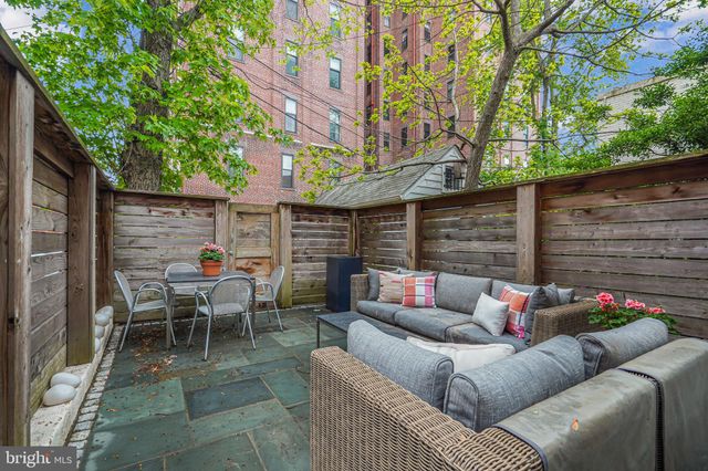 $1,000,000 | 1608 Corcoran Street Northwest, Washington, DC 20009