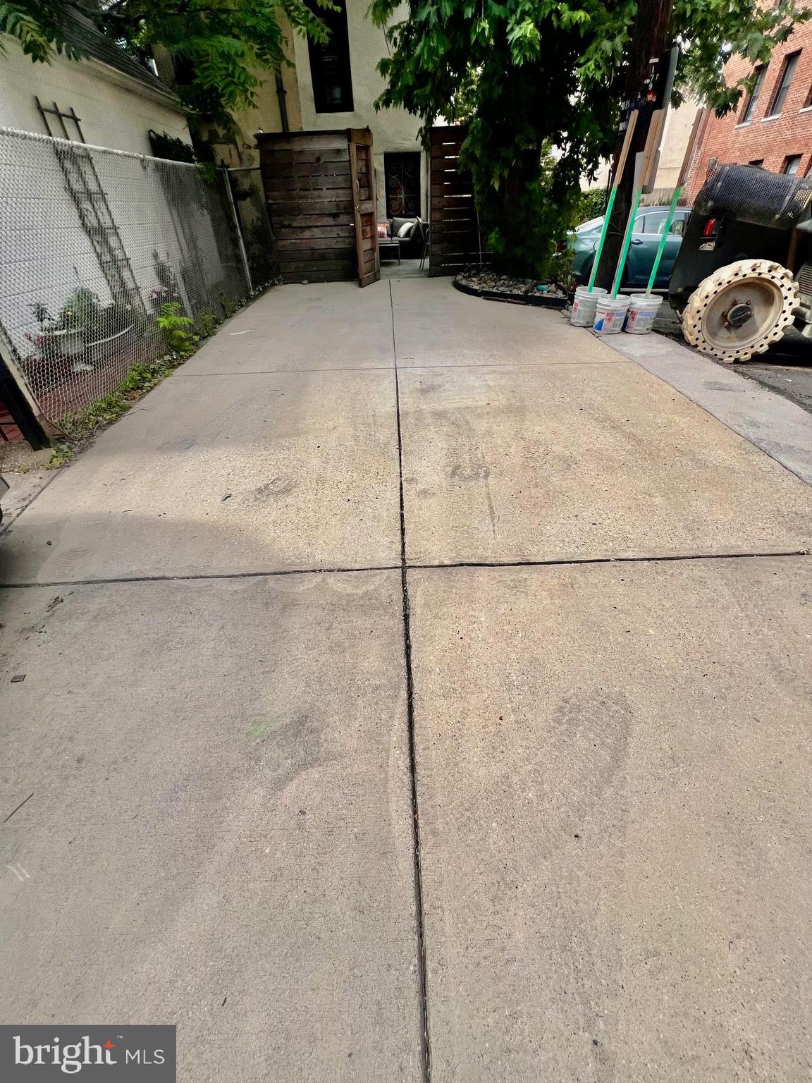 1608 Corcoran Street Northwest Washington, DC 20009 - Photo 19 of 28 And the power washed version!