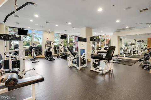 $3,000 | 9486 Virginia Center Boulevard, Unit 102, Vienna, VA 22181