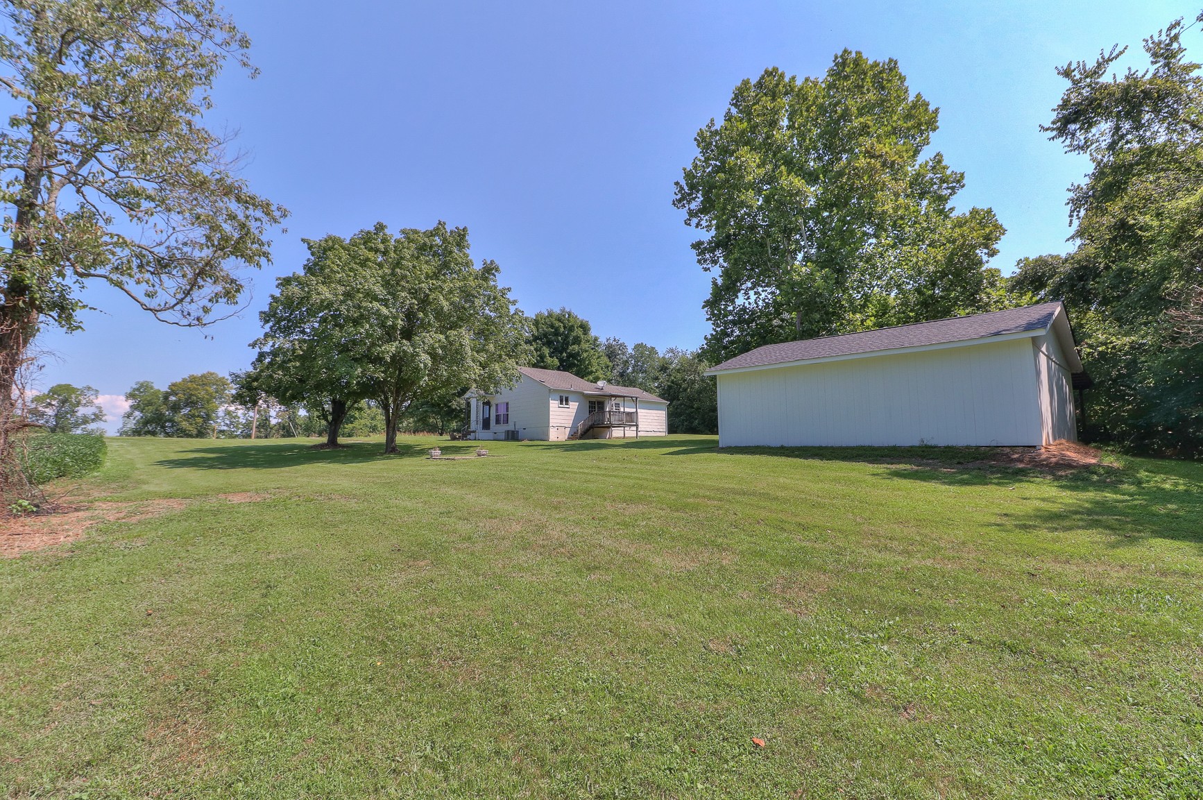 3308 Craig Bridge Road Williamsport, TN 38487 - Photo 35 of 45 a outdoor space with garden view