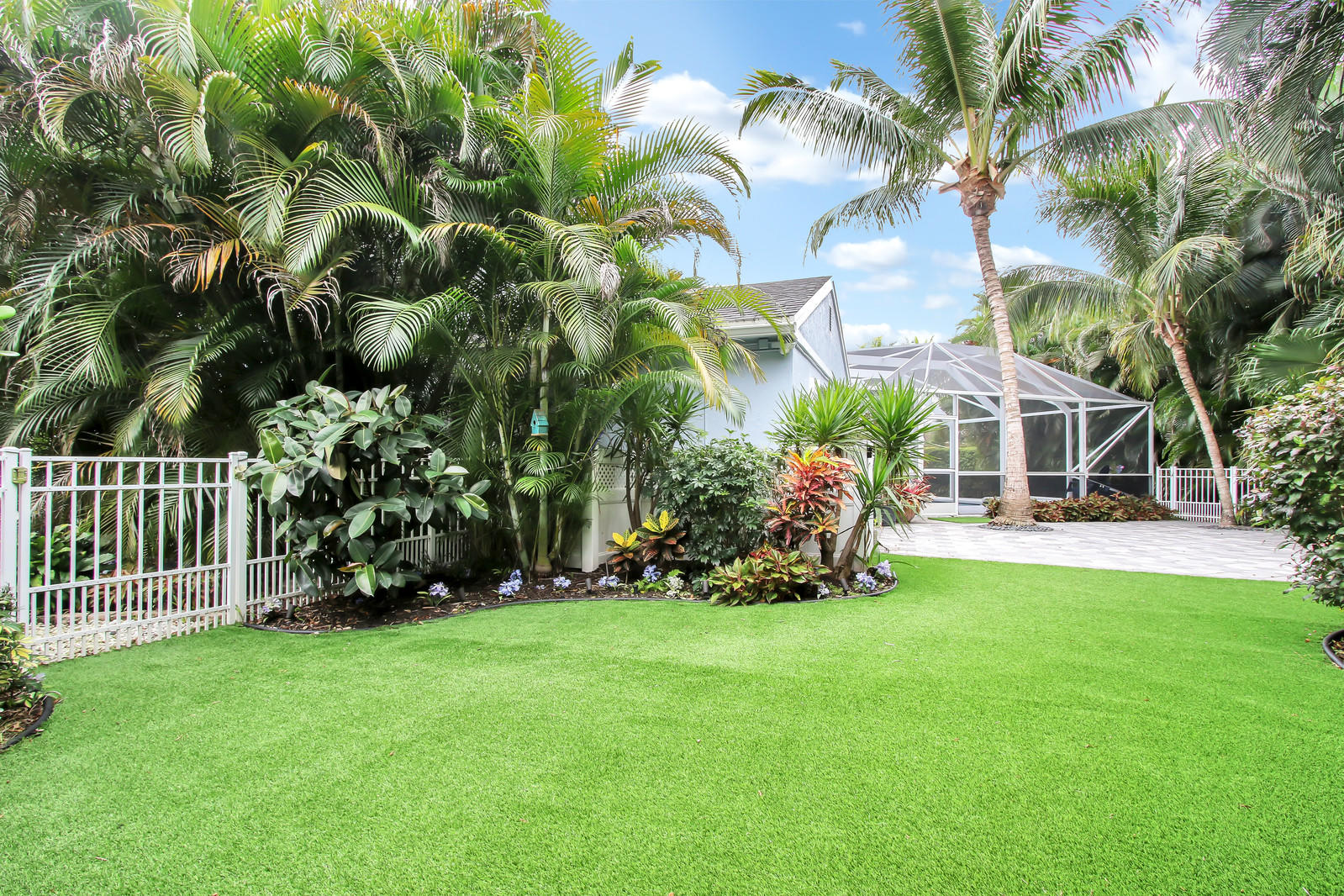 12229 Quilting Lane Boca Raton, FL 33428 - Photo 20 of 22 Sideyard