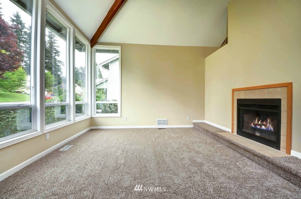 19321 135th Avenue Southeast Renton, WA 98058 - Photo 2 of 20