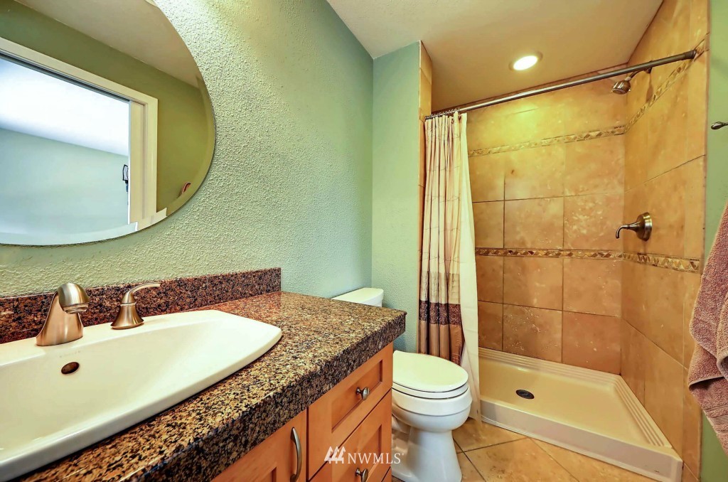 19321 135th Avenue Southeast Renton, WA 98058 - Photo 12 of 20