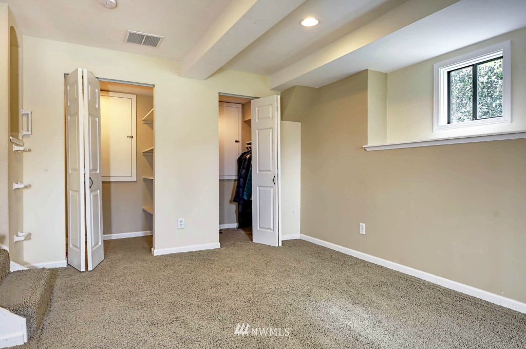 19321 135th Avenue Southeast Renton, WA 98058 - Photo 16 of 20