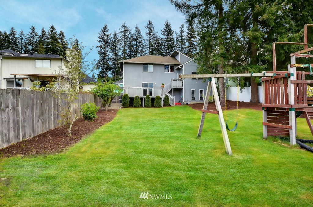 19321 135th Avenue Southeast Renton, WA 98058 - Photo 18 of 20