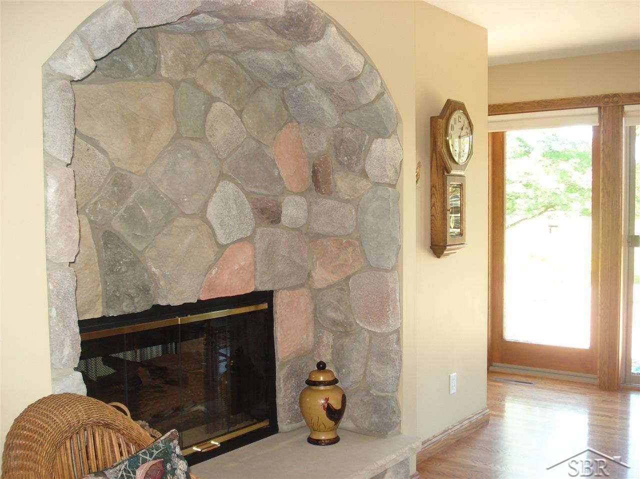 3755 Lone Road Freeland, MI 48623 - Photo 10 of 16 31234892-9.JPG