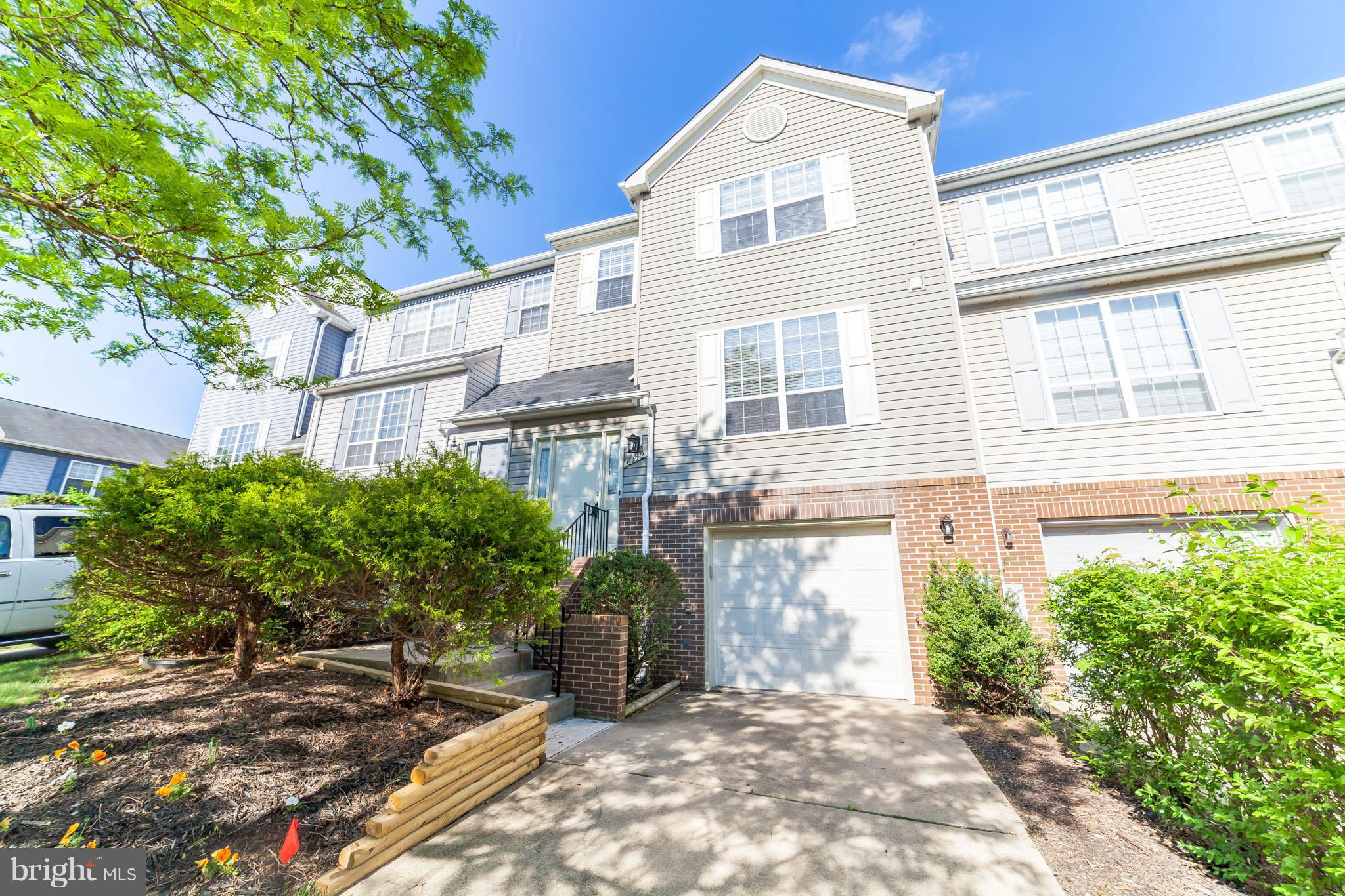 Gorgeous townhome!