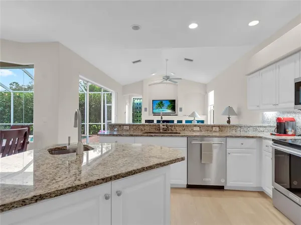 $4,000 | 8870 Huntington Pointe Drive, Sarasota, FL 34238