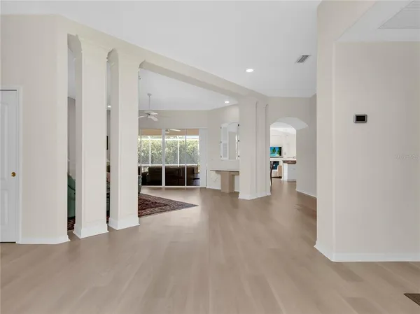 $4,000 | 8870 Huntington Pointe Drive, Sarasota, FL 34238