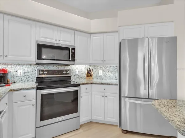 $4,000 | 8870 Huntington Pointe Drive, Sarasota, FL 34238