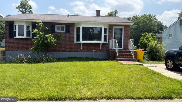$2,800 | 7657 3rd Avenue, Glen Burnie, MD 21060