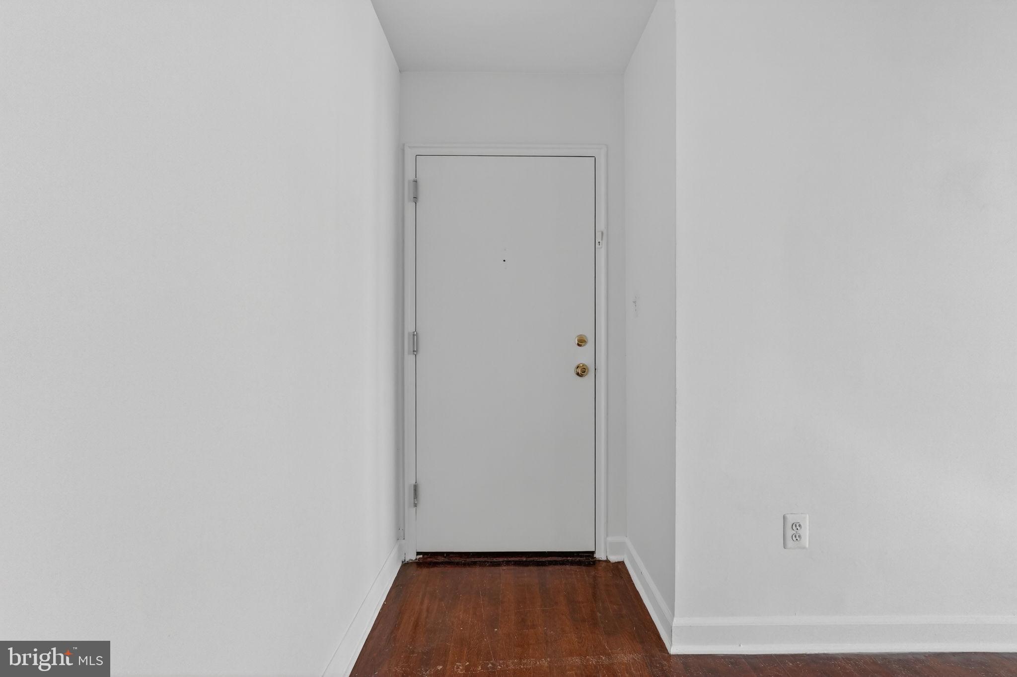 2523 13th Street Northwest, Unit 305 Washington, DC 20009 - Photo 4 of 29 a view of room with closet