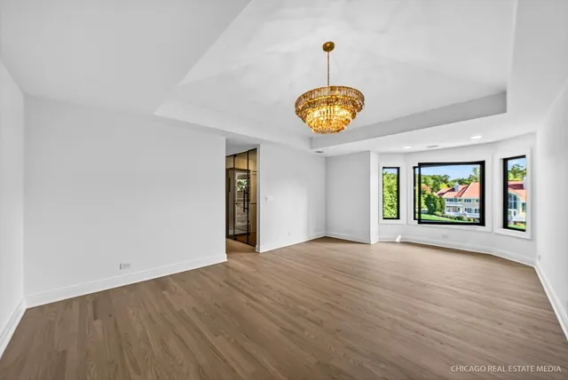 $2,650,000 | 9427 Falling Waters Drive West, Burr Ridge, IL 60527