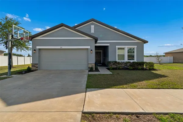 $435,000 | 705 Garden Oaks Square, Seffner, FL 33584