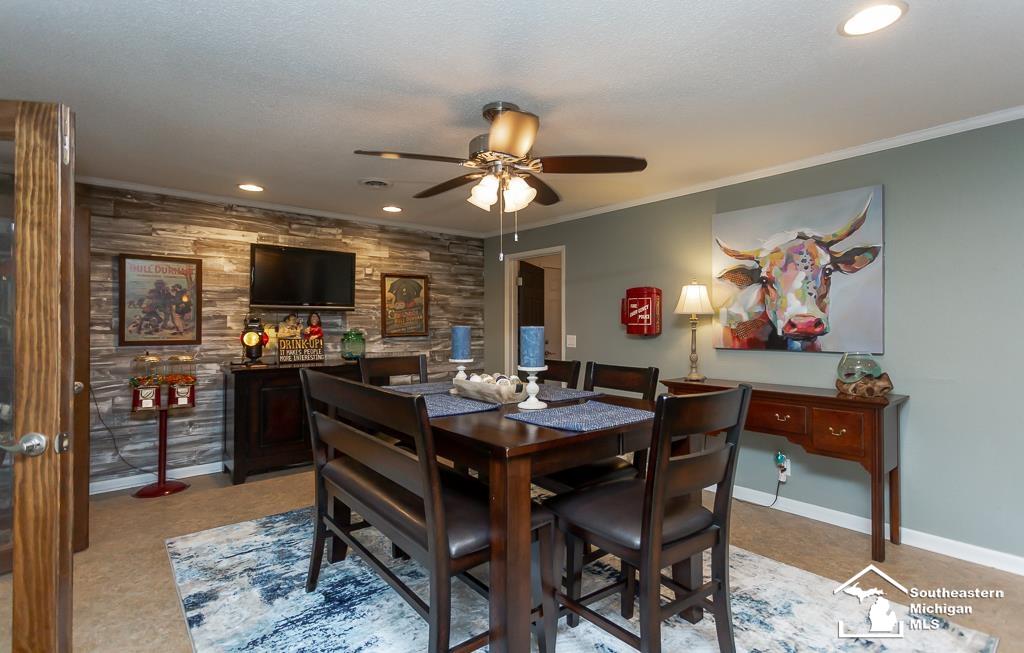 8271 Douglas Road Lambertville, MI 48144 - Photo 9 of 47 50085707-8.JPG