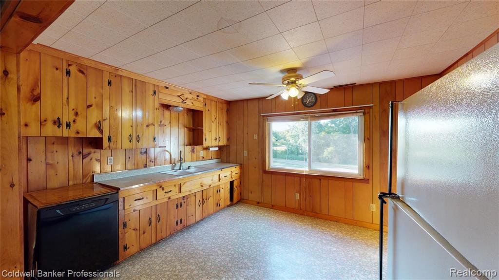 654 North Blacks Corners Road Imlay City, MI 48444 - Photo 41 of 54