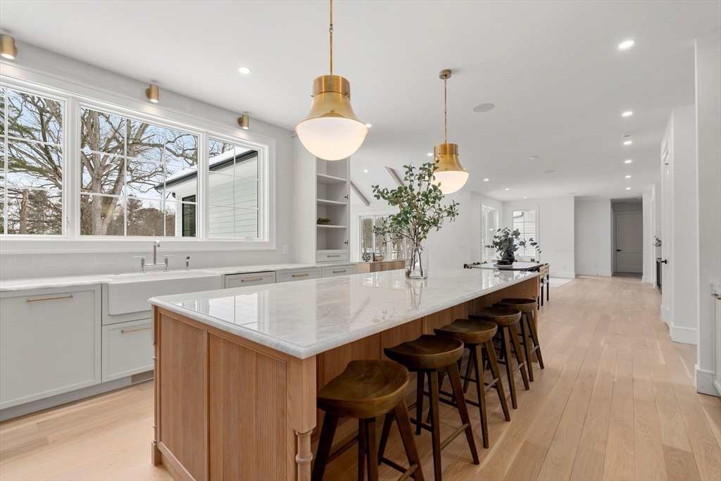 57 Westcliff Road Weston, MA 02493 - Photo 8 of 42 Gallery Image 8