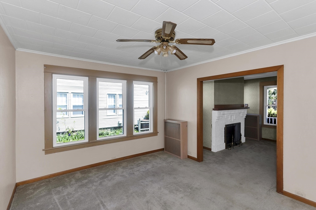 53 Calumet Road Holyoke, MA 01040 - Photo 12 of 24