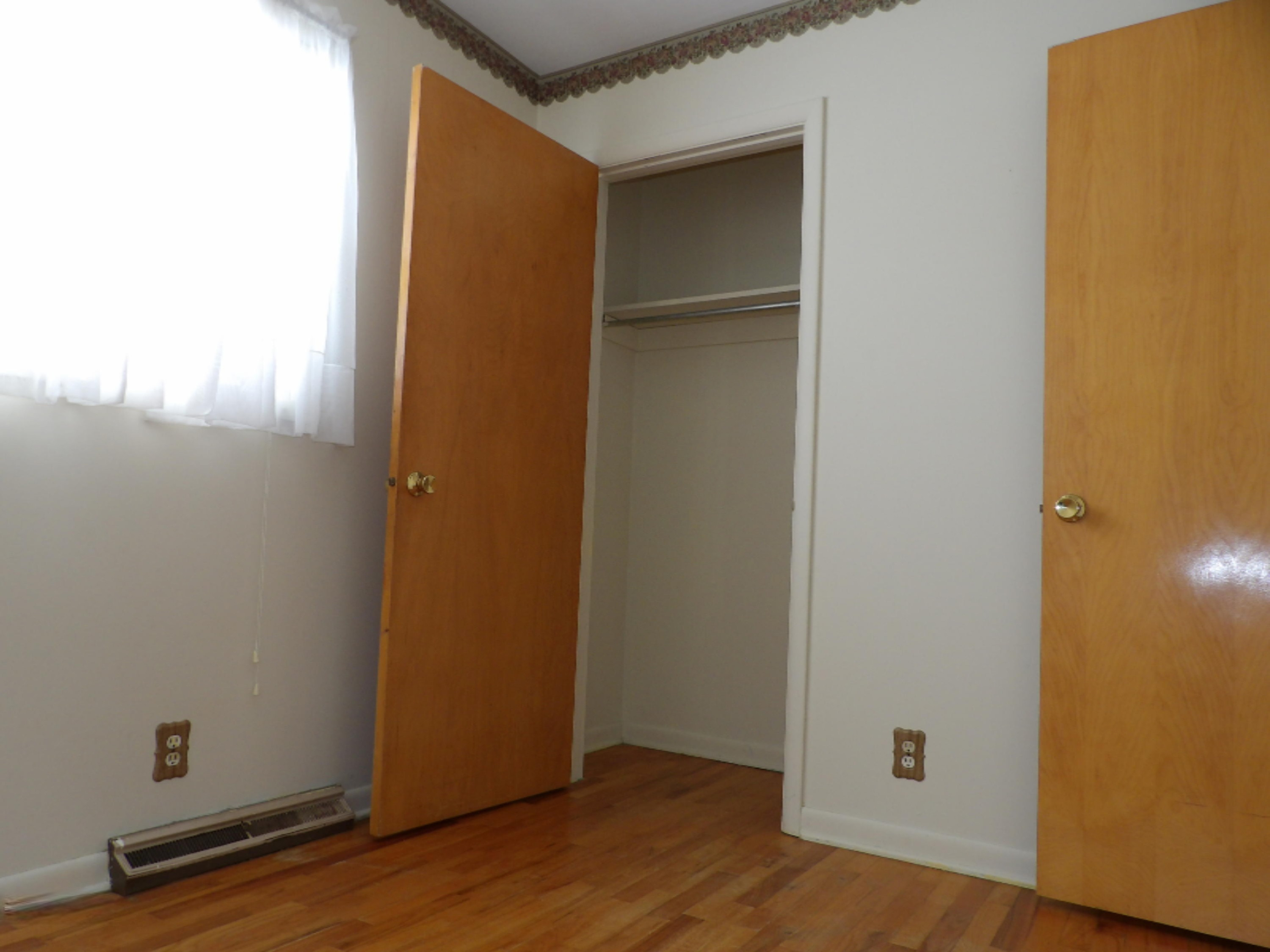 185 Brooks Road South Muskegon, MI 49442 - Photo 17 of 26 101_0098