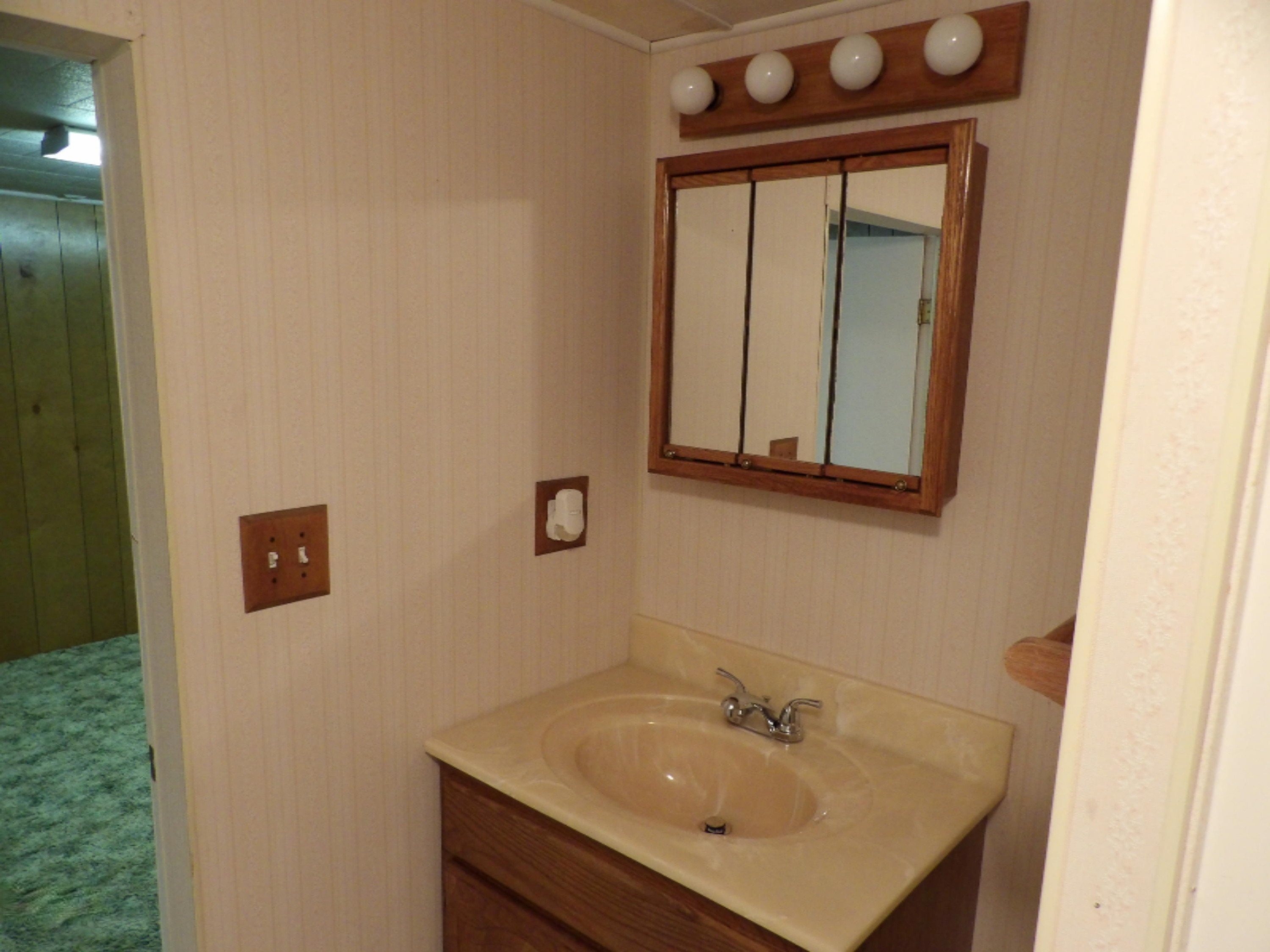 185 Brooks Road South Muskegon, MI 49442 - Photo 22 of 26 101_0108