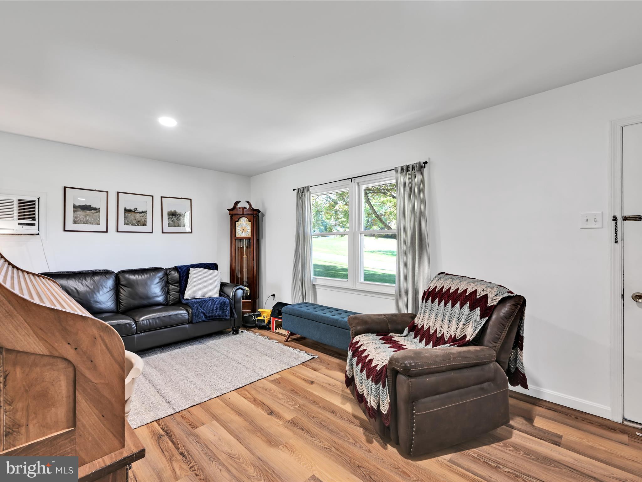 505 Hertzog Valley Road Denver, PA 17517 - Photo 13 of 41 Living ARea