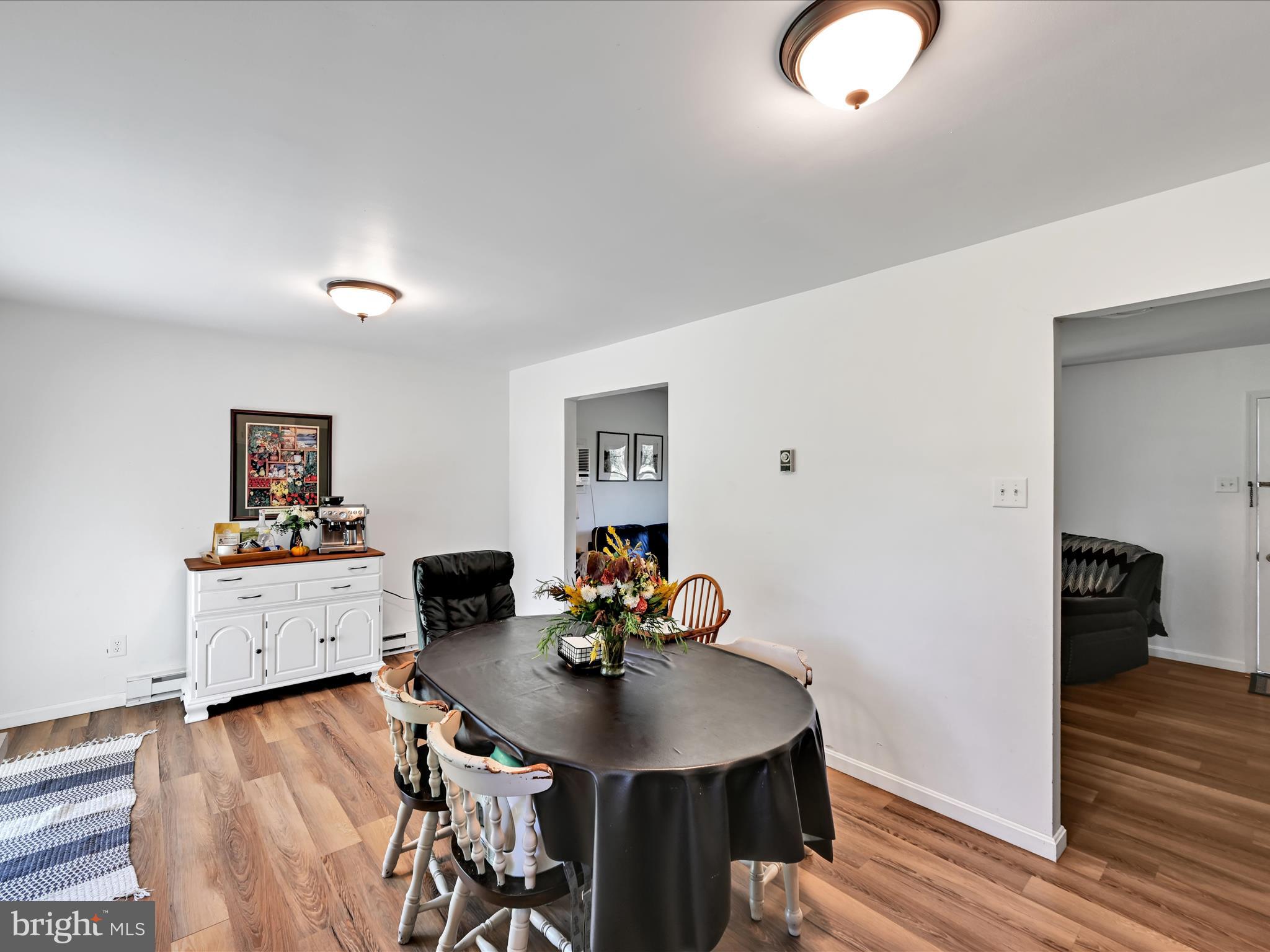 505 Hertzog Valley Road Denver, PA 17517 - Photo 18 of 41 Dining Area