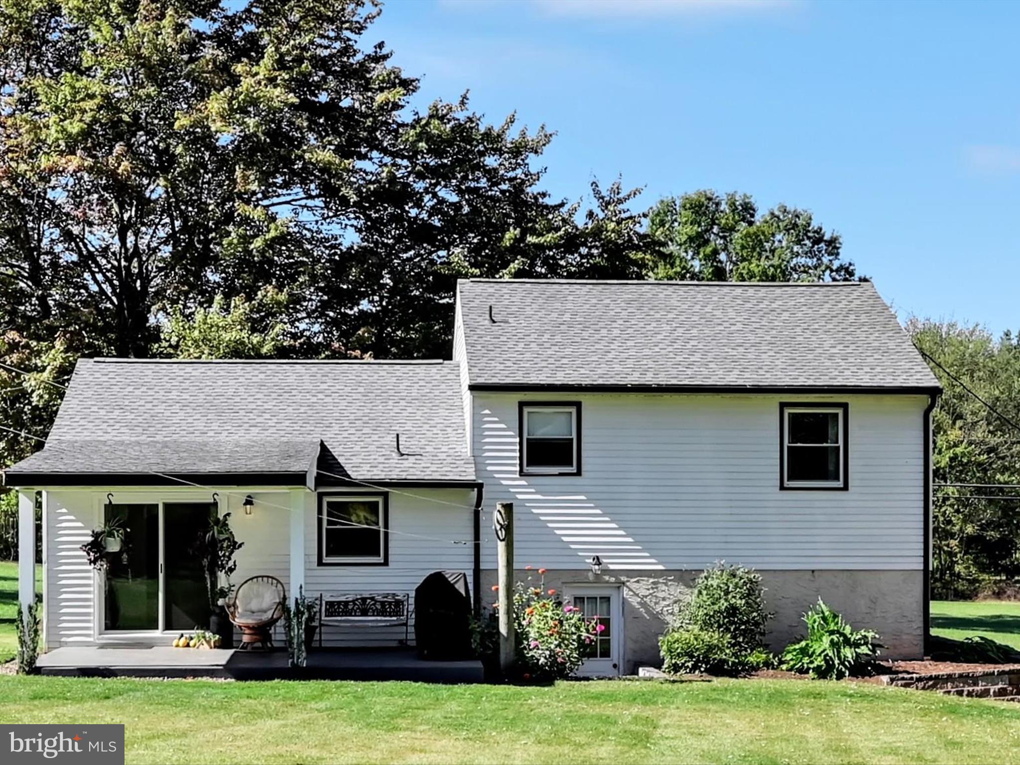 505 Hertzog Valley Road Denver, PA 17517 - Photo 32 of 41 Exterior Back