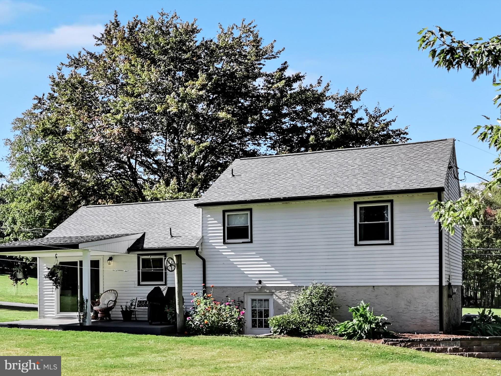 505 Hertzog Valley Road Denver, PA 17517 - Photo 33 of 41 Exterior Back