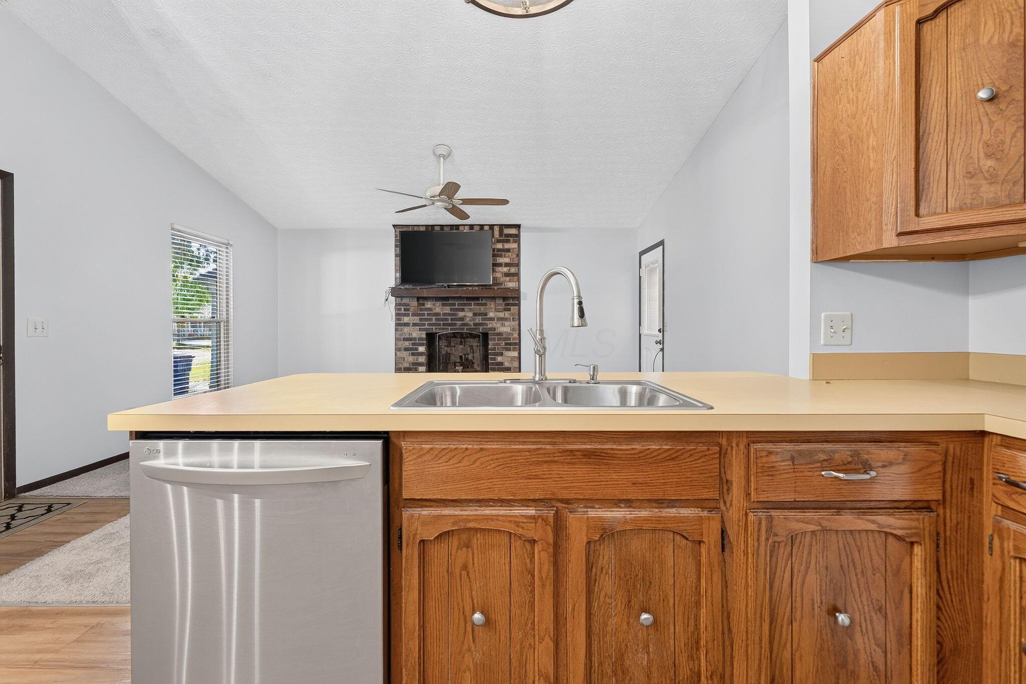 6349 Emberwood Road Dublin, OH 43017 - Photo 15 of 38