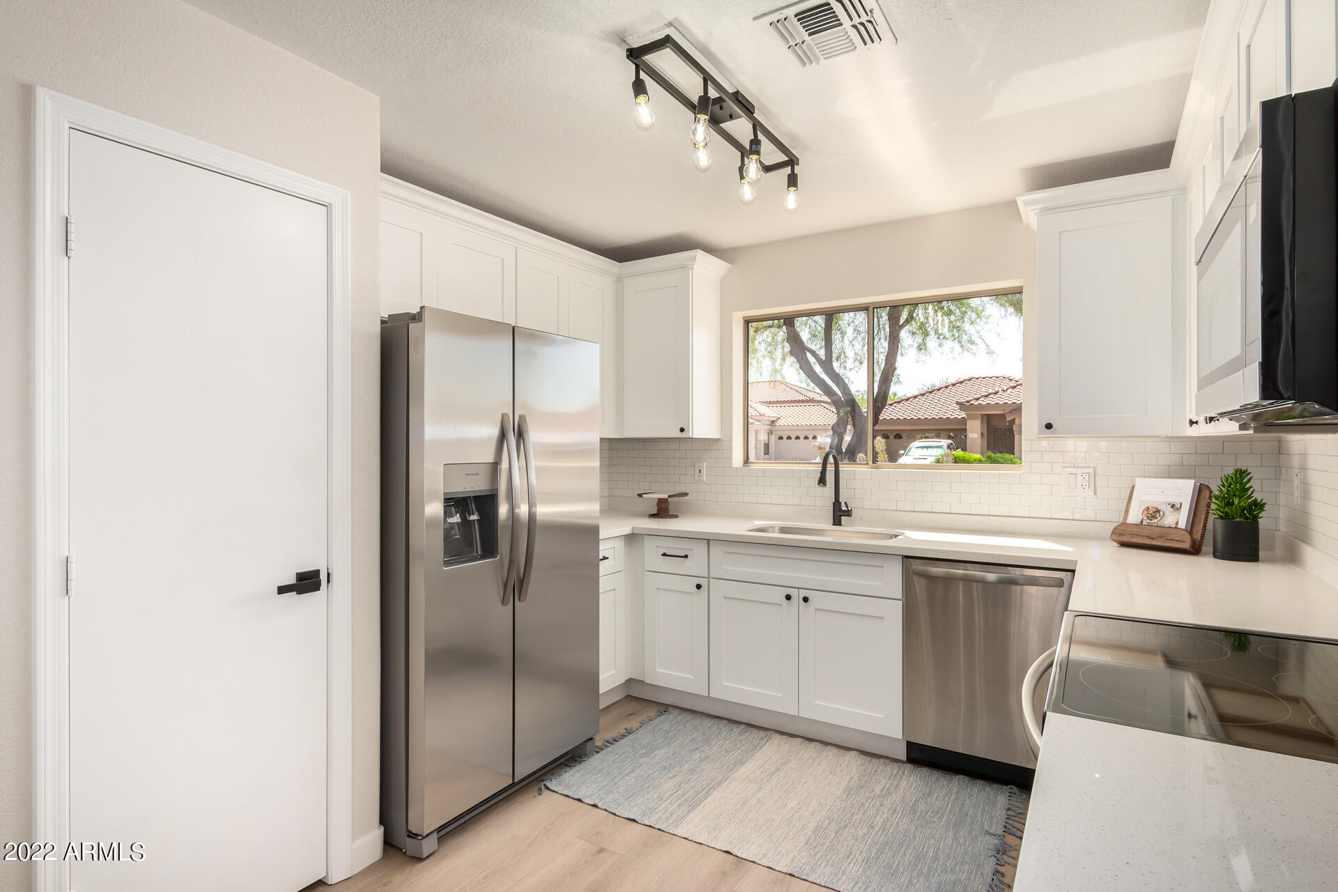 3393 South Conestoga Road Apache Junction, AZ 85119 - Photo 6 of 26 kitchen 3