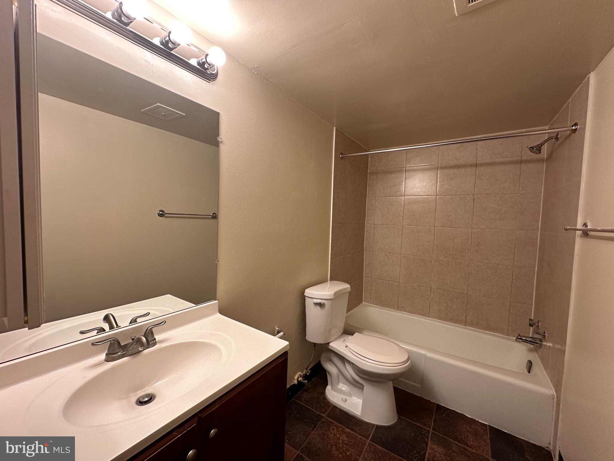 1550-22b Northgate Square Reston, VA 20190 - Photo 12 of 12 Gallery Image 12