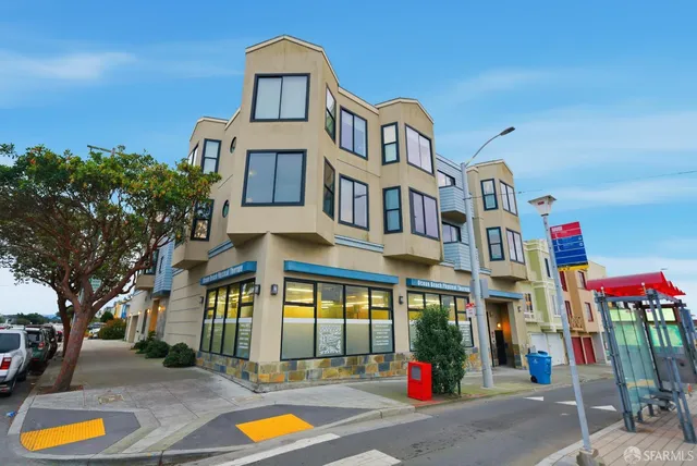 $929,000 | 2401 44th Avenue, Unit 1, San Francisco, CA 94116