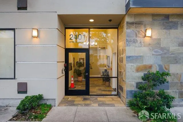 $929,000 | 2401 44th Avenue, Unit 1, San Francisco, CA 94116