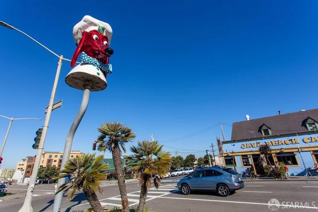 $929,000 | 2401 44th Avenue, Unit 1, San Francisco, CA 94116