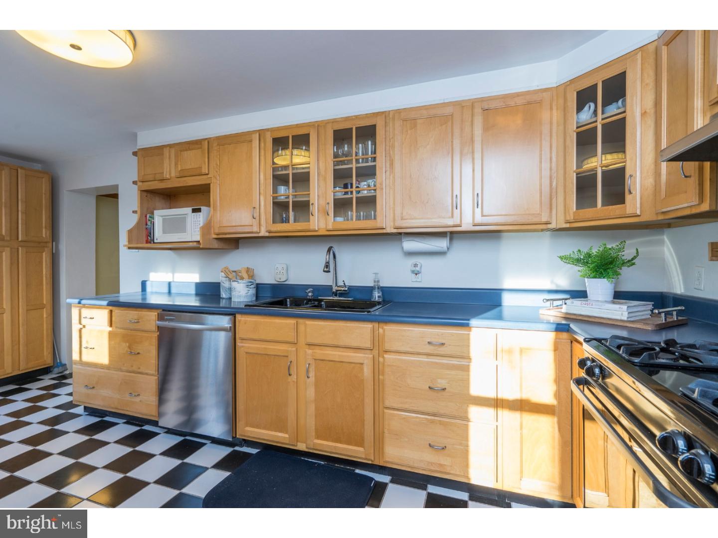 4546 Ritchie Street Philadelphia, PA 19127 - Photo 9 of 25 Gallery Image 9