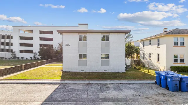$1,075 | 409 17th Avenue North, Unit 1, Myrtle Beach, SC 29577