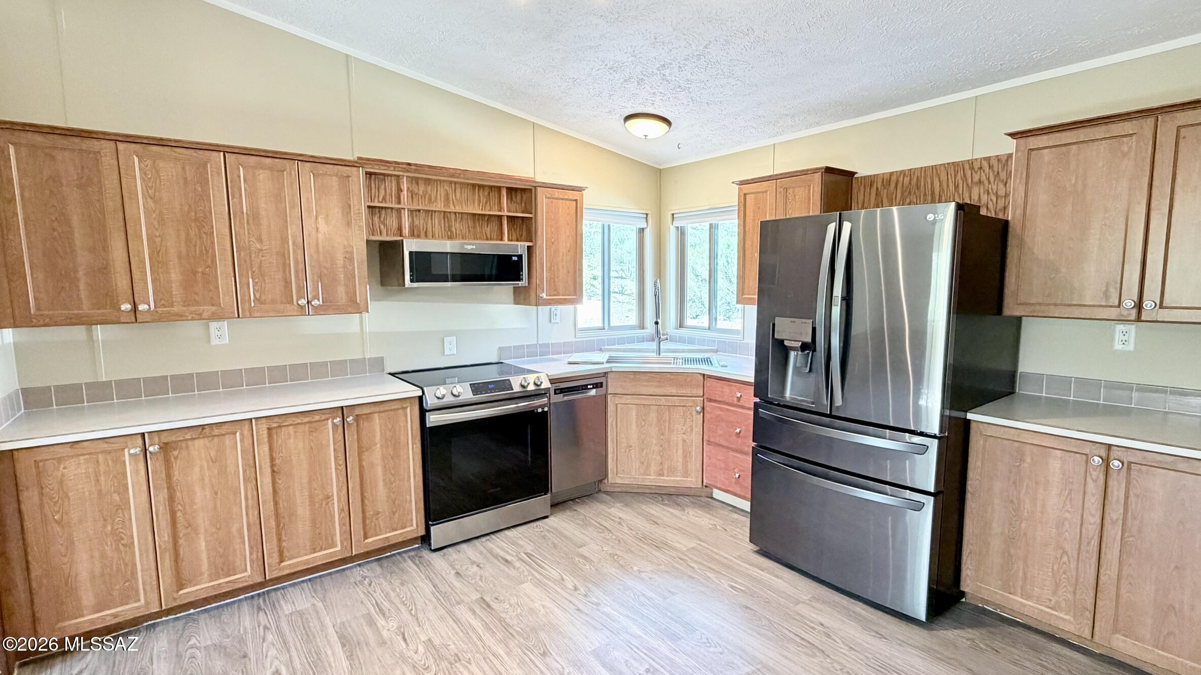 15680 East Colossal Cave Road Vail, AZ 85641 - Photo 10 of 51 Kitchen