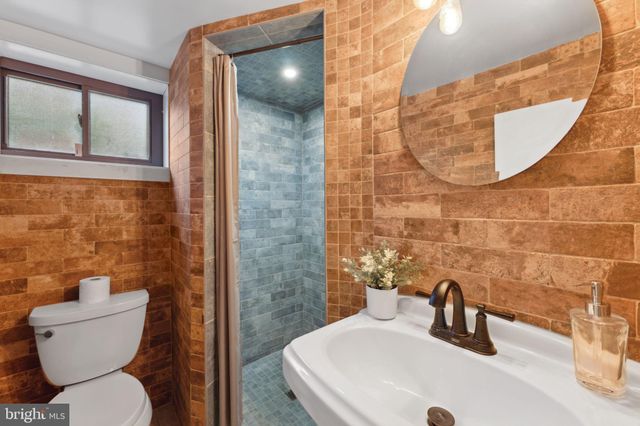 $1,150,000 | 2401 North George Mason Drive, Arlington, VA 22207