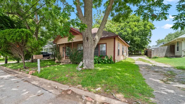 $115,000 | 1409 Lauraine Street, Brenham, TX 77833
