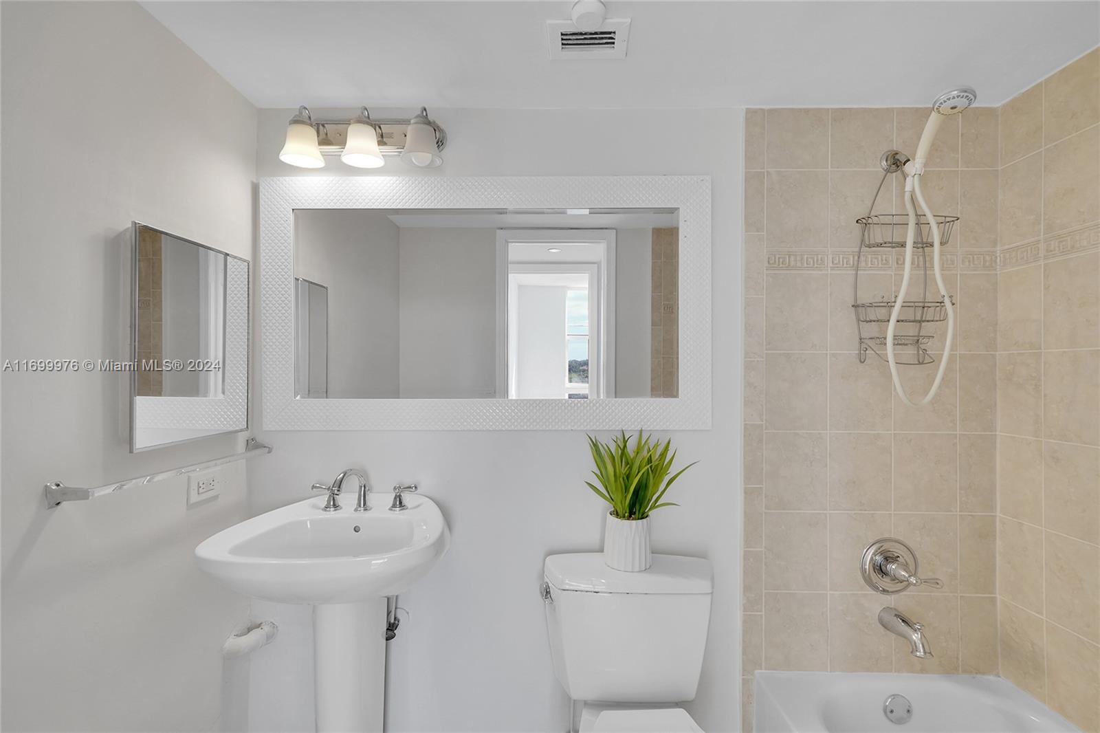 2639 North Riverside Drive, Unit 606 Pompano Beach, FL 33062 - Photo 13 of 25