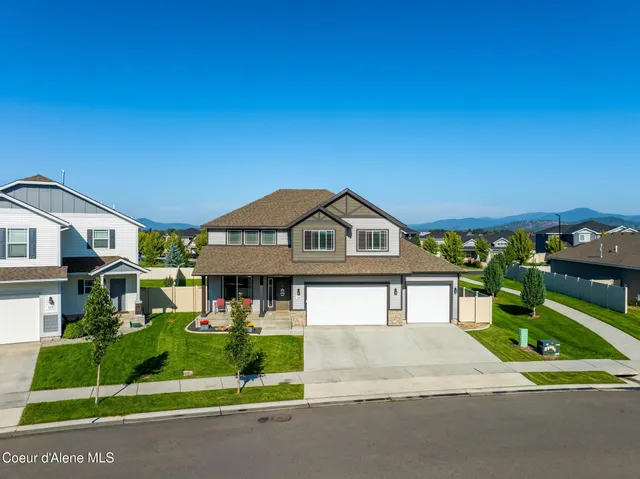 $649,900 | 1622 North Minam Loop, Post Falls, ID 83854