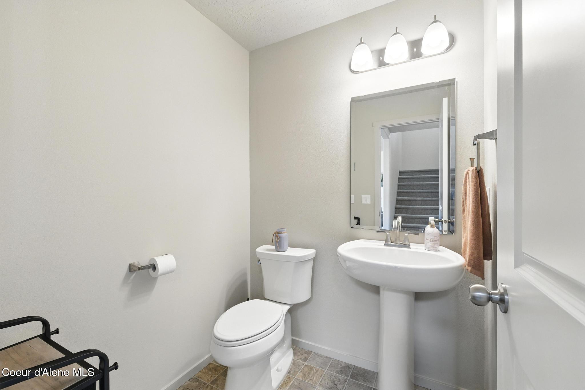 1622 North Minam Loop Post Falls, ID 83854 - Photo 32 of 57 IMG_9004