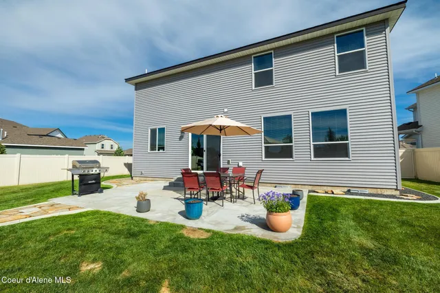 $649,900 | 1622 North Minam Loop, Post Falls, ID 83854