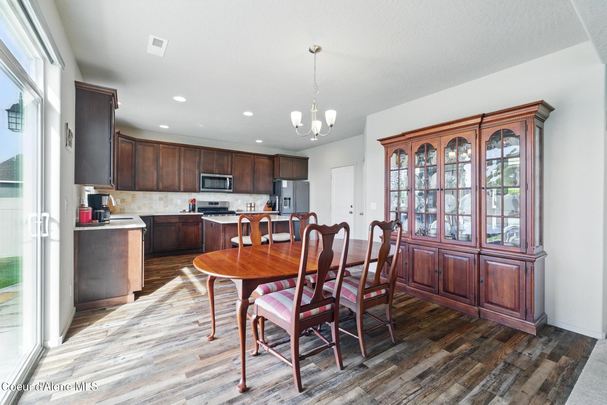 1622 North Minam Loop Post Falls, ID 83854 - Photo 9 of 57 IMG_9015