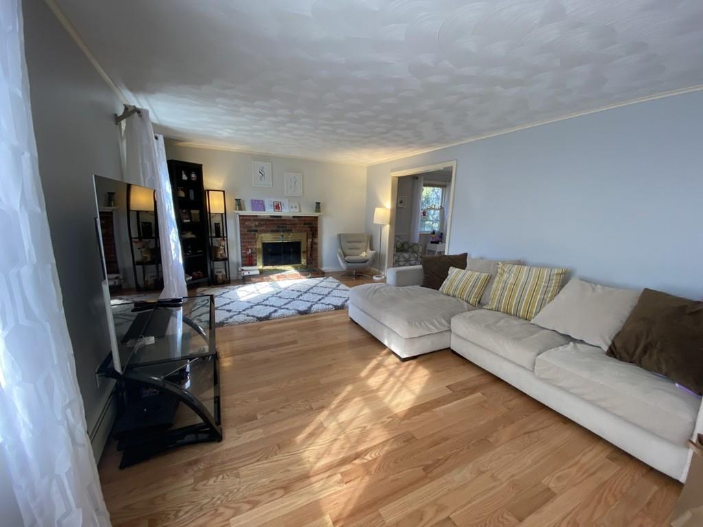 9 Stetson Road Natick, MA 01760 - Photo 3 of 26 Gallery Image 3